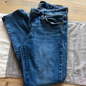 Lucky brand skinny ankle jeans. Size 6